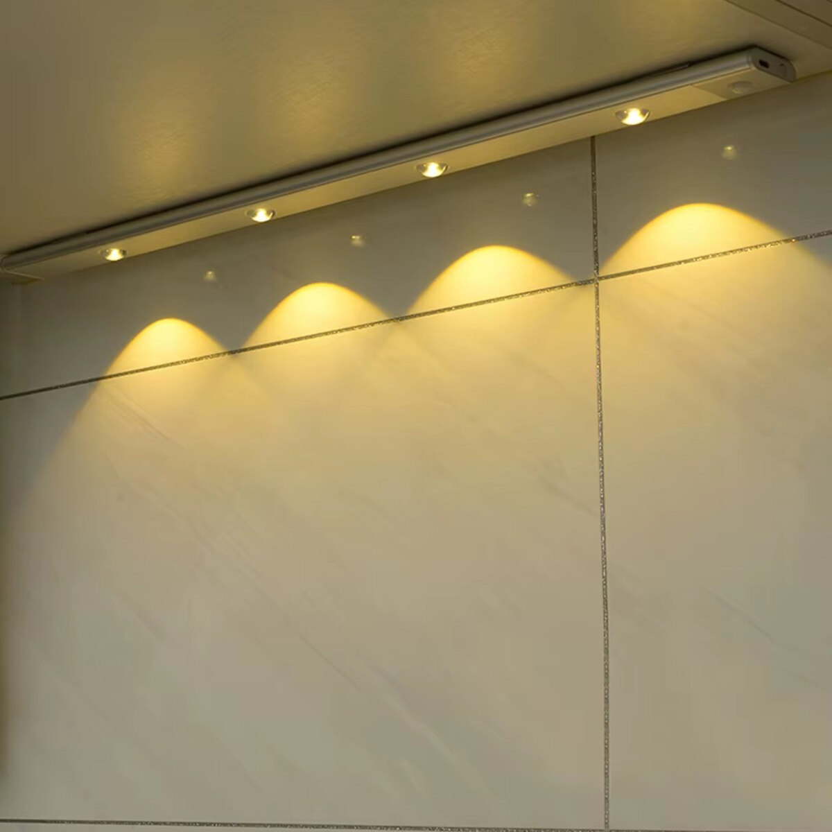 Lampara Tira 4 Luces Led Sensor 60cm Usb Luz Blanco-1