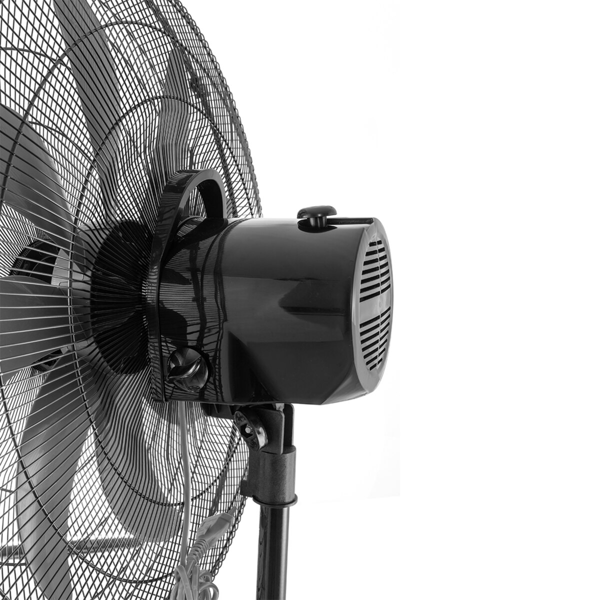 Ventilador de Pie Britânia BVT650 Maxx Force 215W 8 Aspas 24"-3